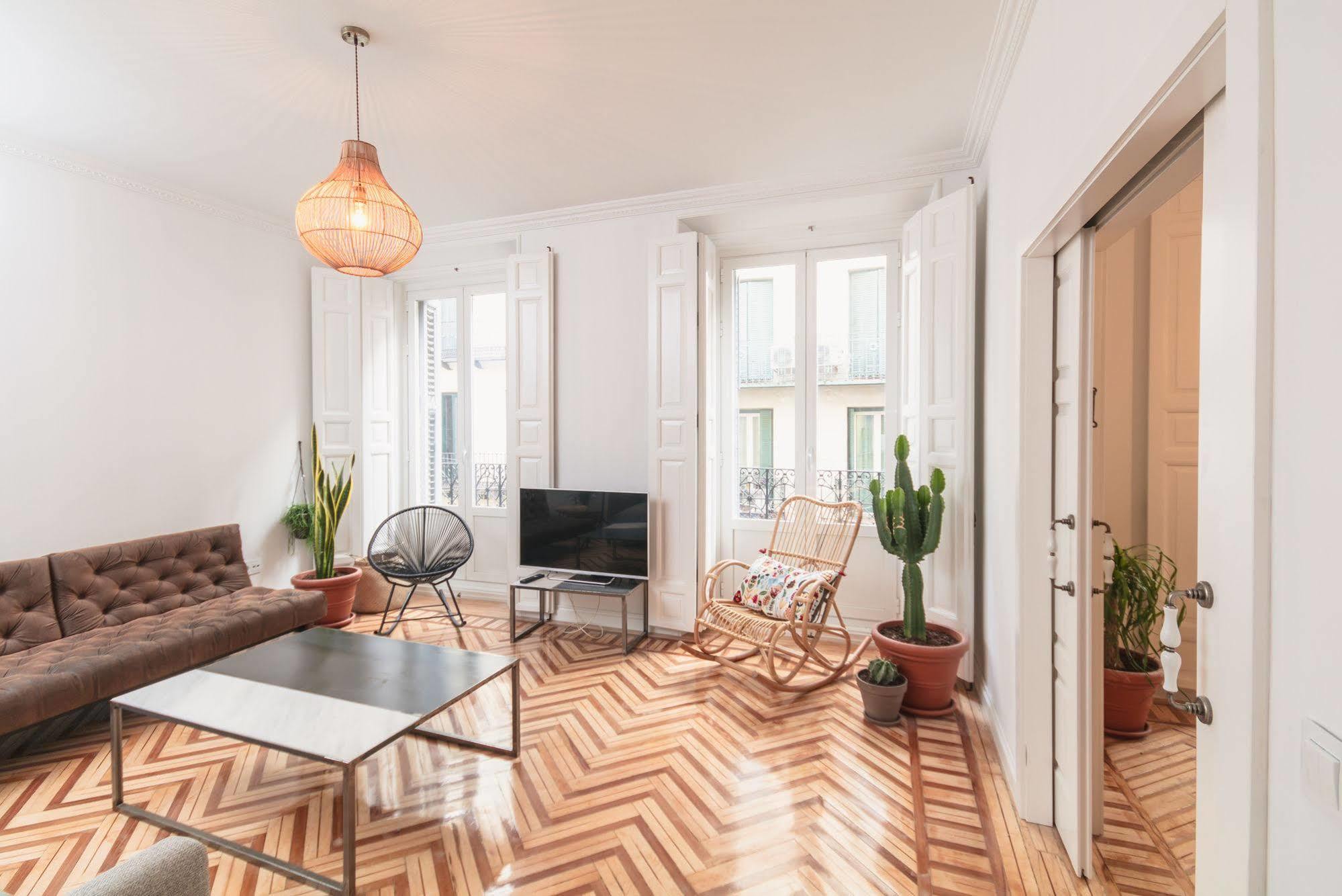 Fuencarral Apartment Madrid Exterior photo
