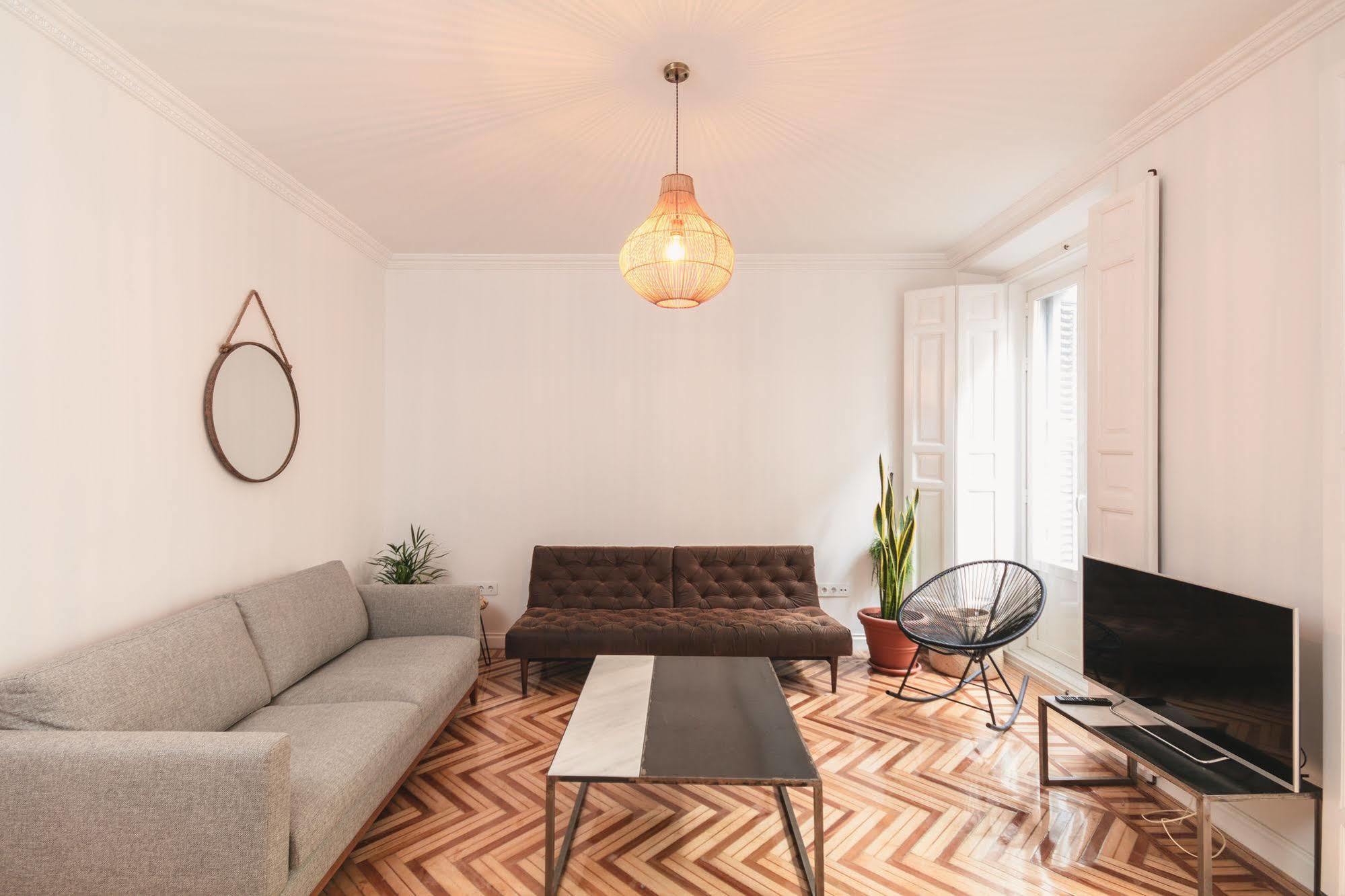 Fuencarral Apartment Madrid Exterior photo