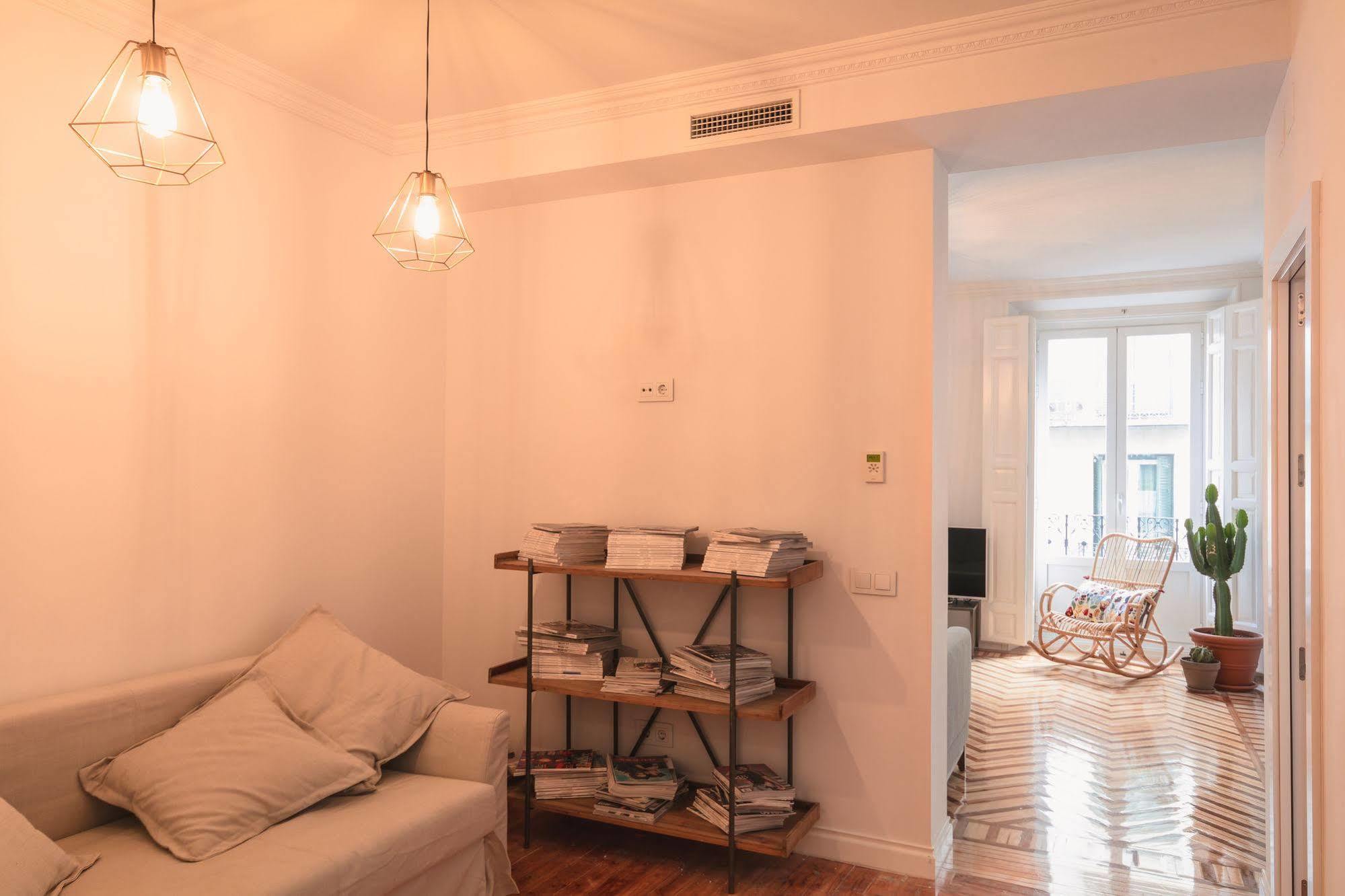 Fuencarral Apartment Madrid Exterior photo