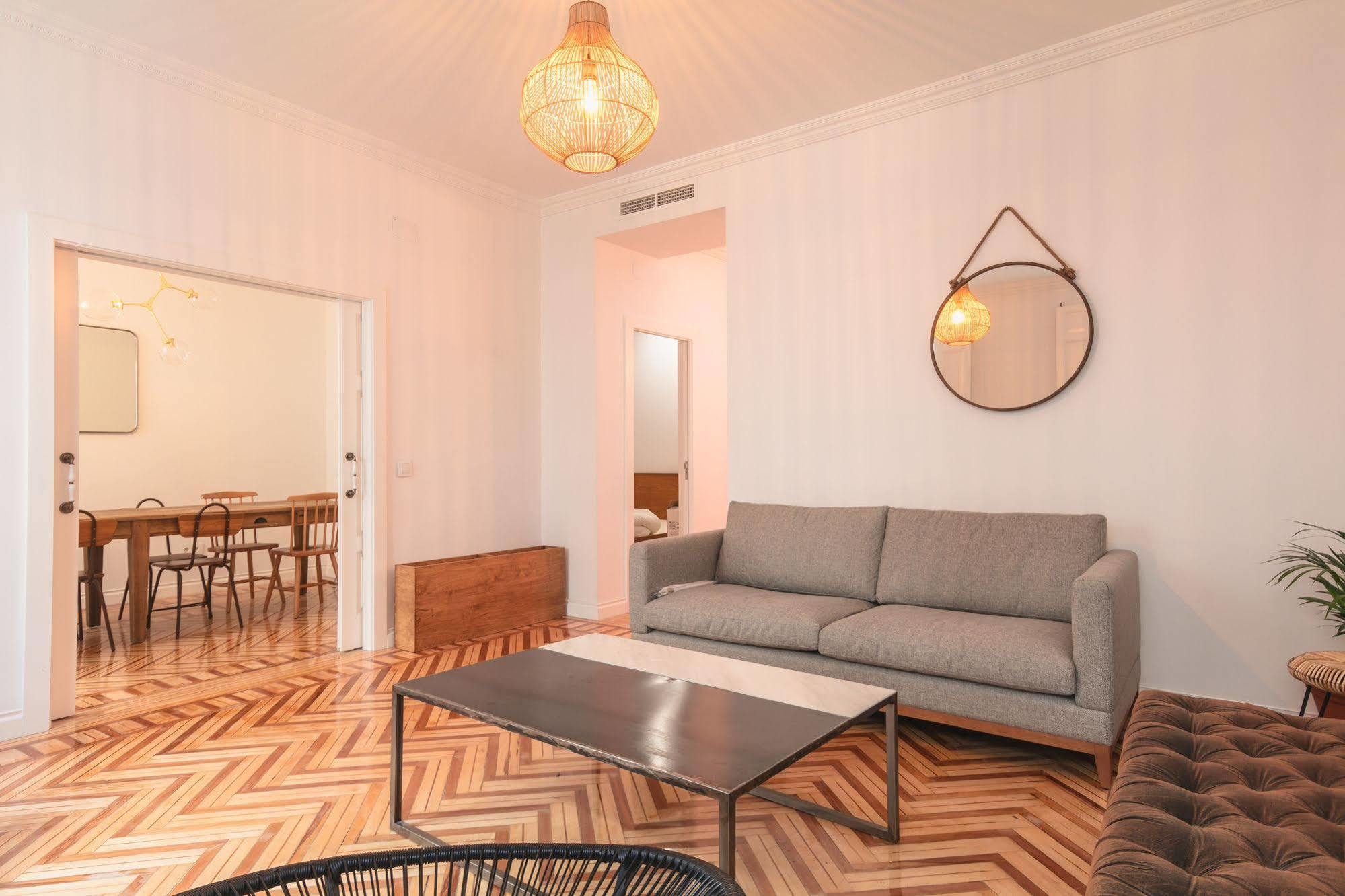 Fuencarral Apartment Madrid Exterior photo