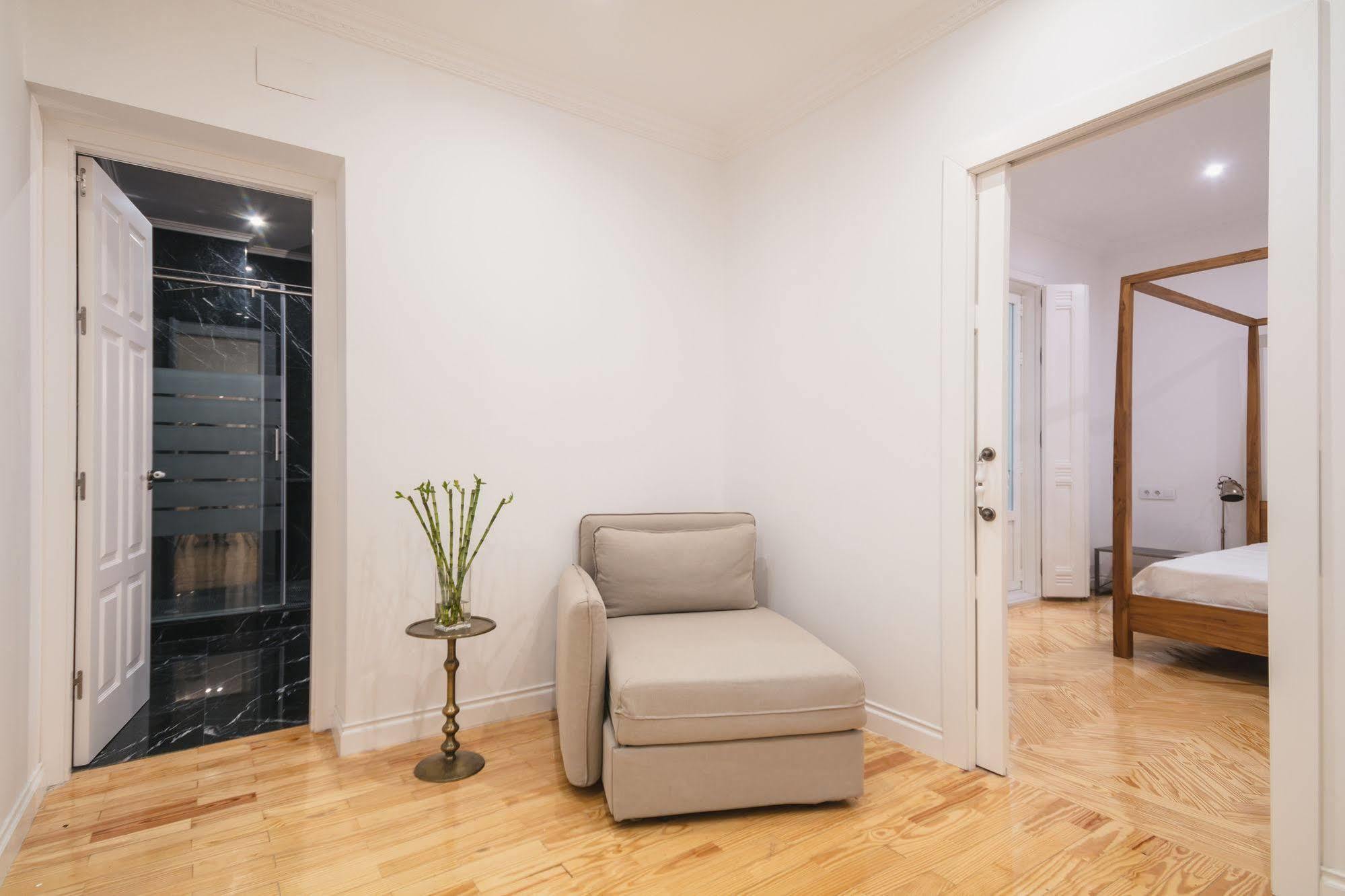 Fuencarral Apartment Madrid Exterior photo