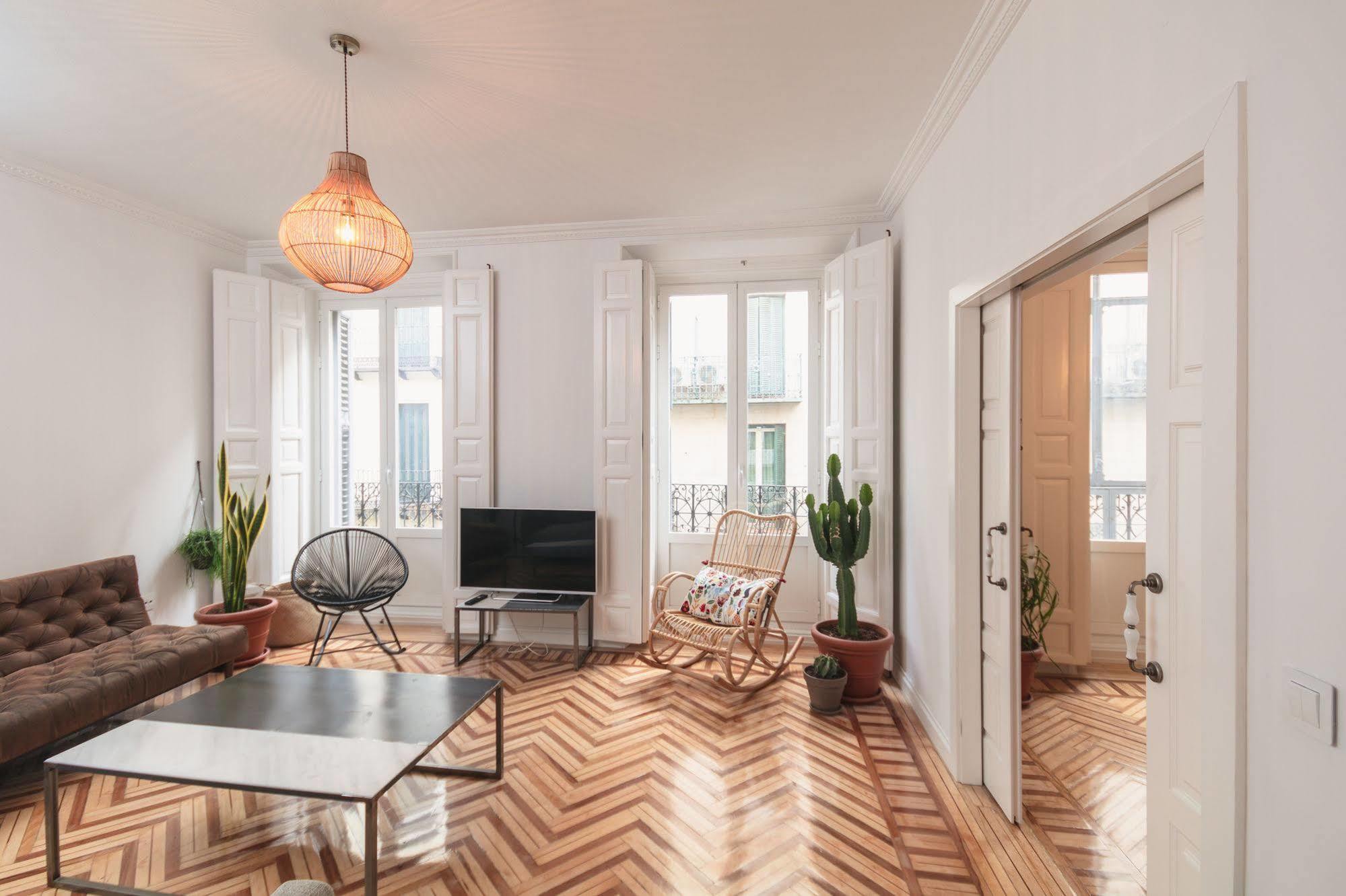 Fuencarral Apartment Madrid Exterior photo